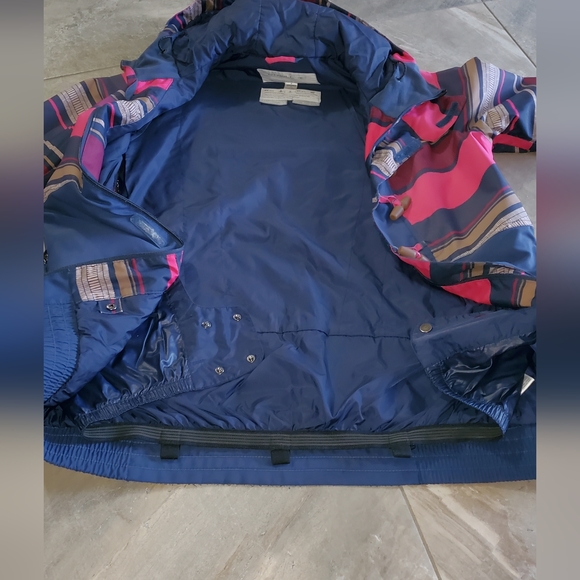 Size M Ladies O'Neill ski/snowboard jacket - Picture 5 of 5